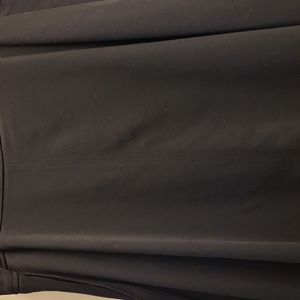 Black skirt with pockets